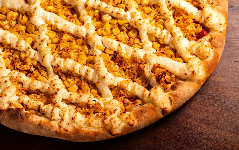 BBQ Chicken round table pizza with smoky sauce